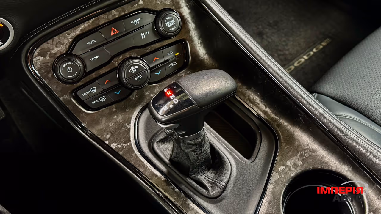 Dodge Challenger - фото 21