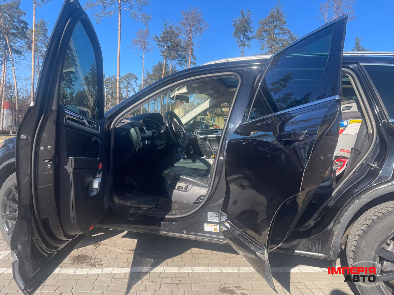 Volkswagen Touareg - фото 4
