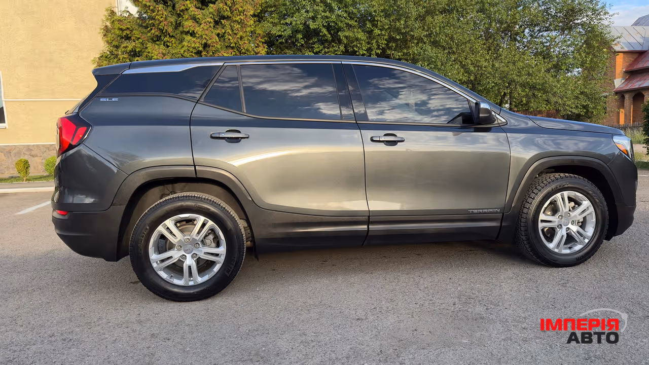 GMC Terrain - фото 10
