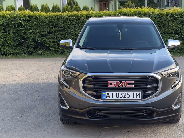 GMC Terrain - фото 2