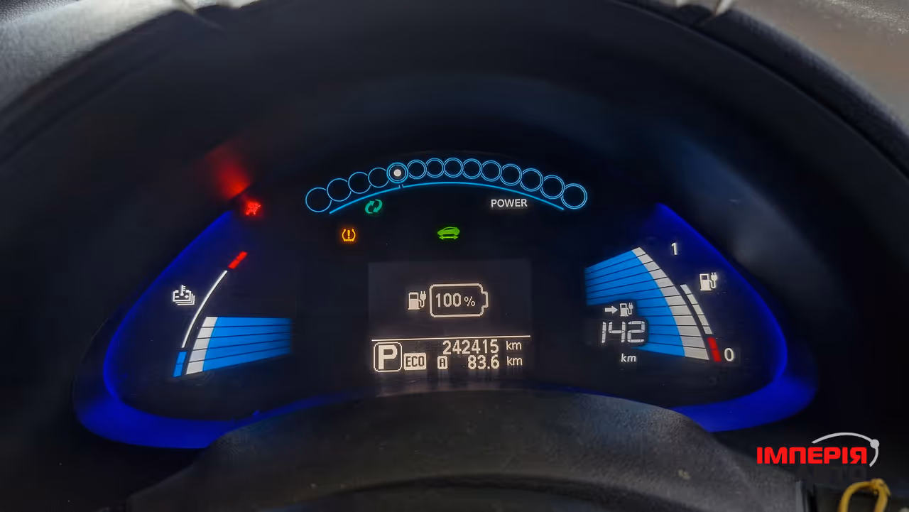Nissan Leaf - фото 8