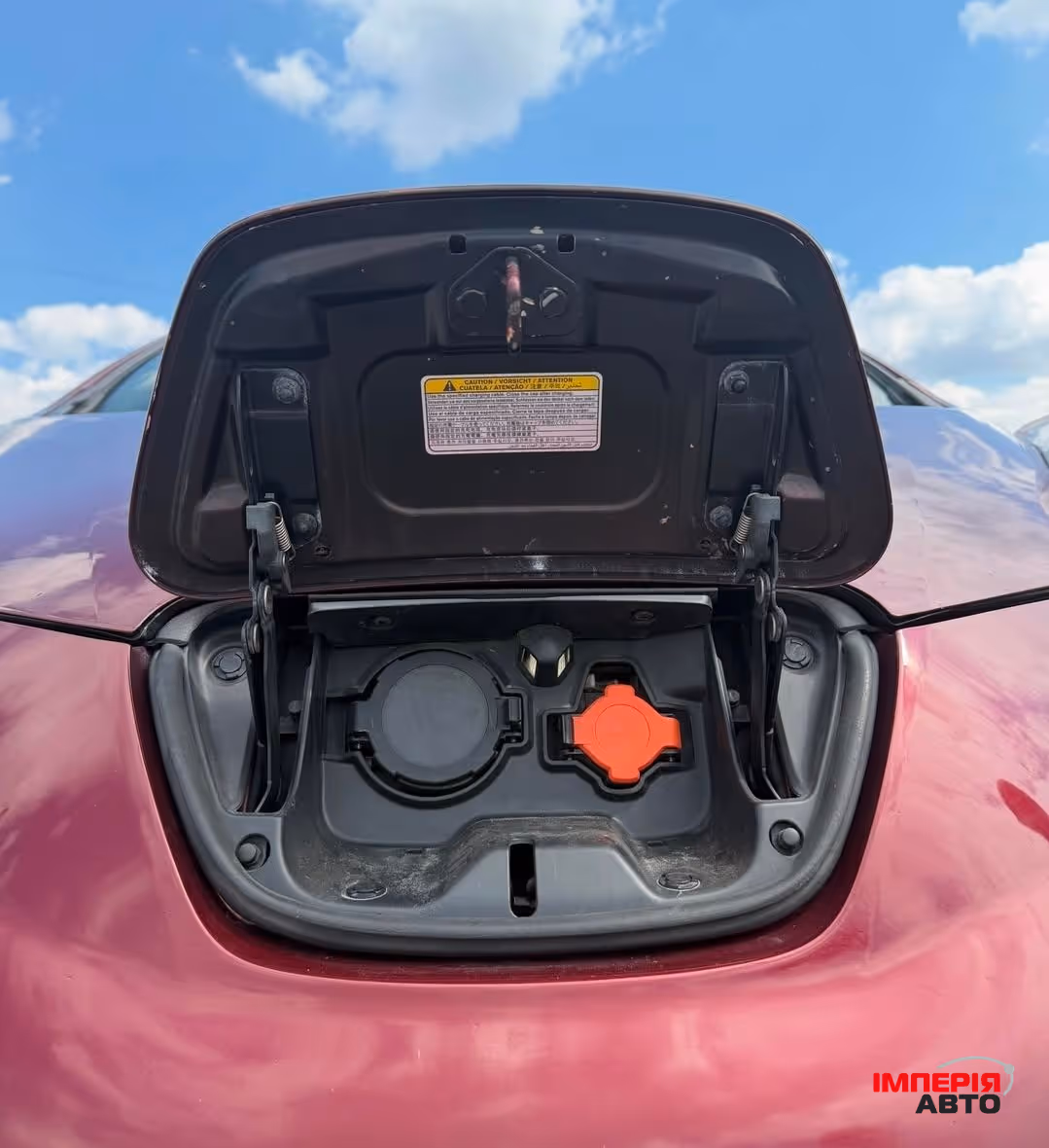 Nissan Leaf - фото 5