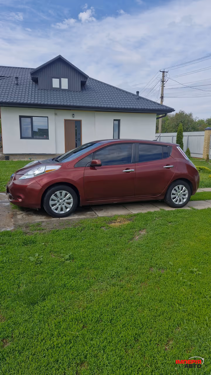 Nissan Leaf - фото 12
