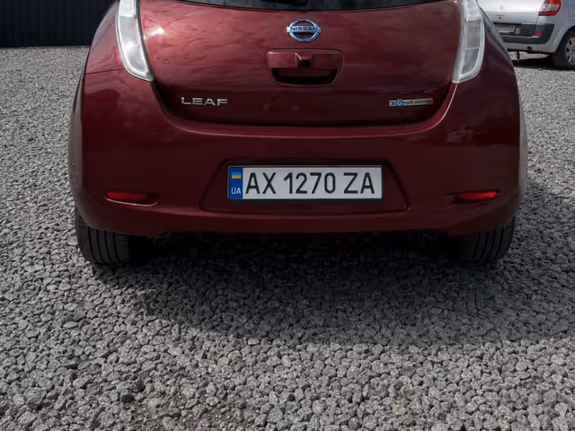 Nissan Leaf - фото 3