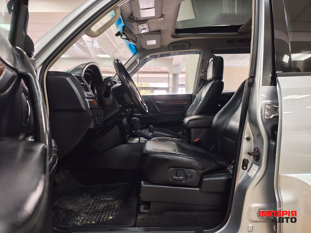 Mitsubishi Pajero - фото 9