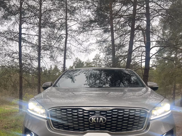 Kia Sorento - фото 2