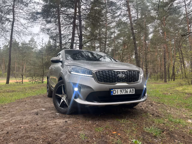 Kia Sorento - фото 5
