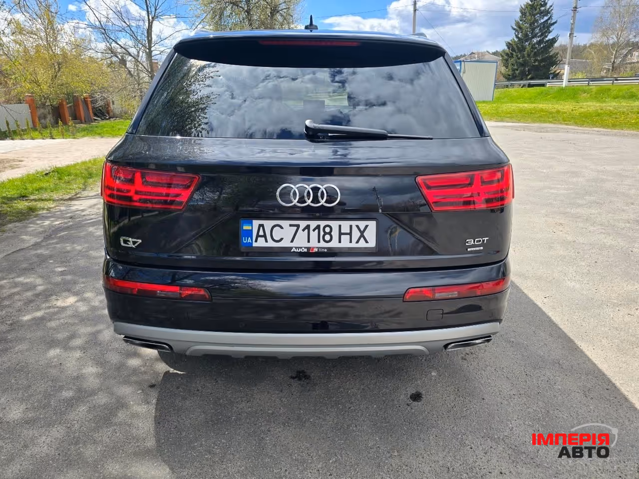 Audi Q7 - фото 28