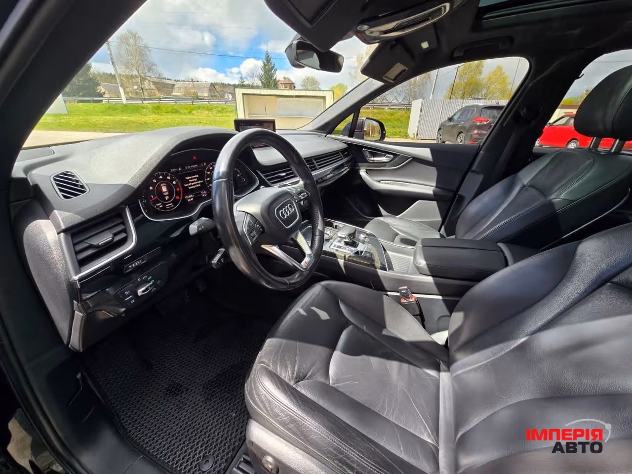 Audi Q7 - фото 21