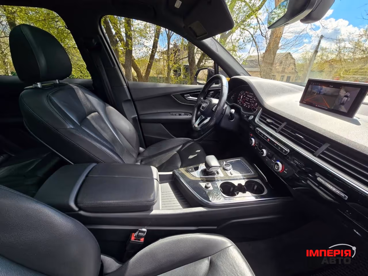 Audi Q7 - фото 16