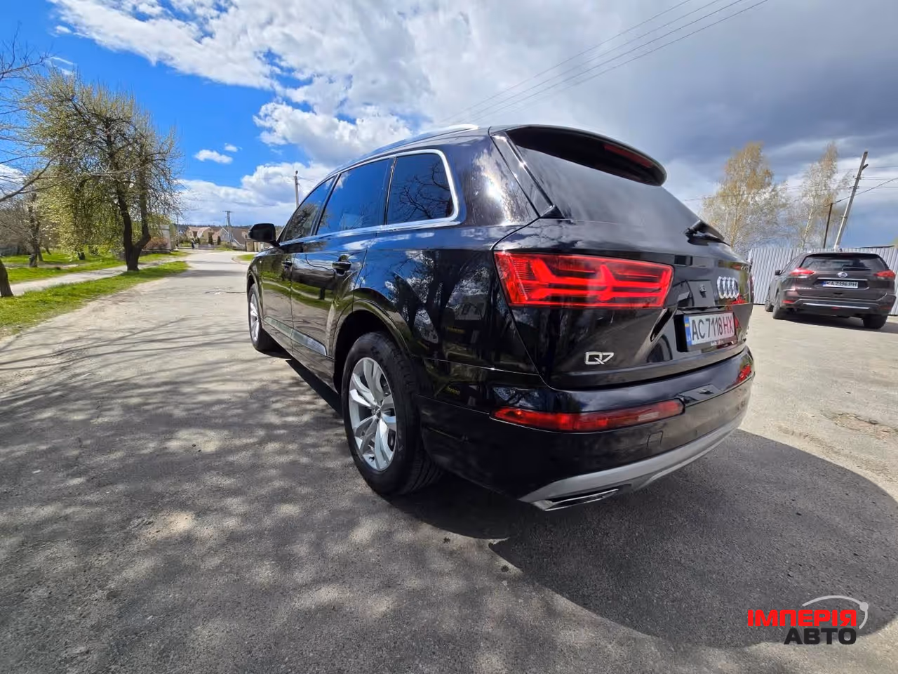 Audi Q7 - фото 30