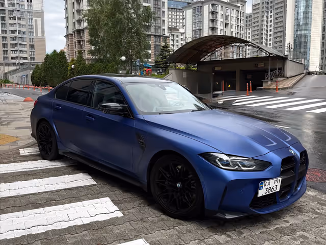 BMW M3 - фото 2