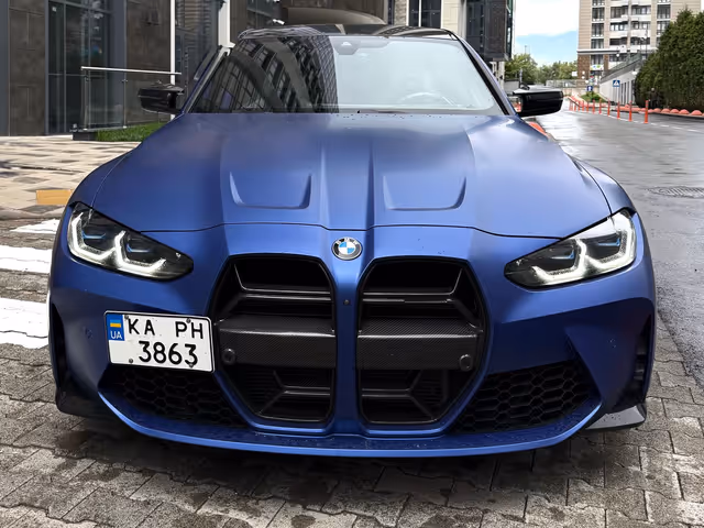 BMW M3 - фото 1