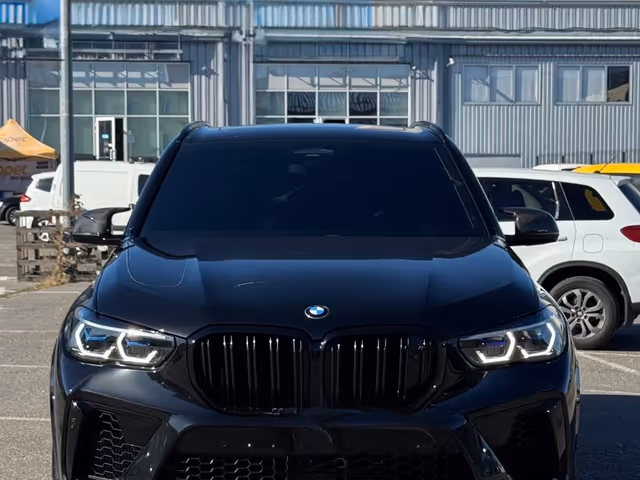 BMW X5 M - фото 1