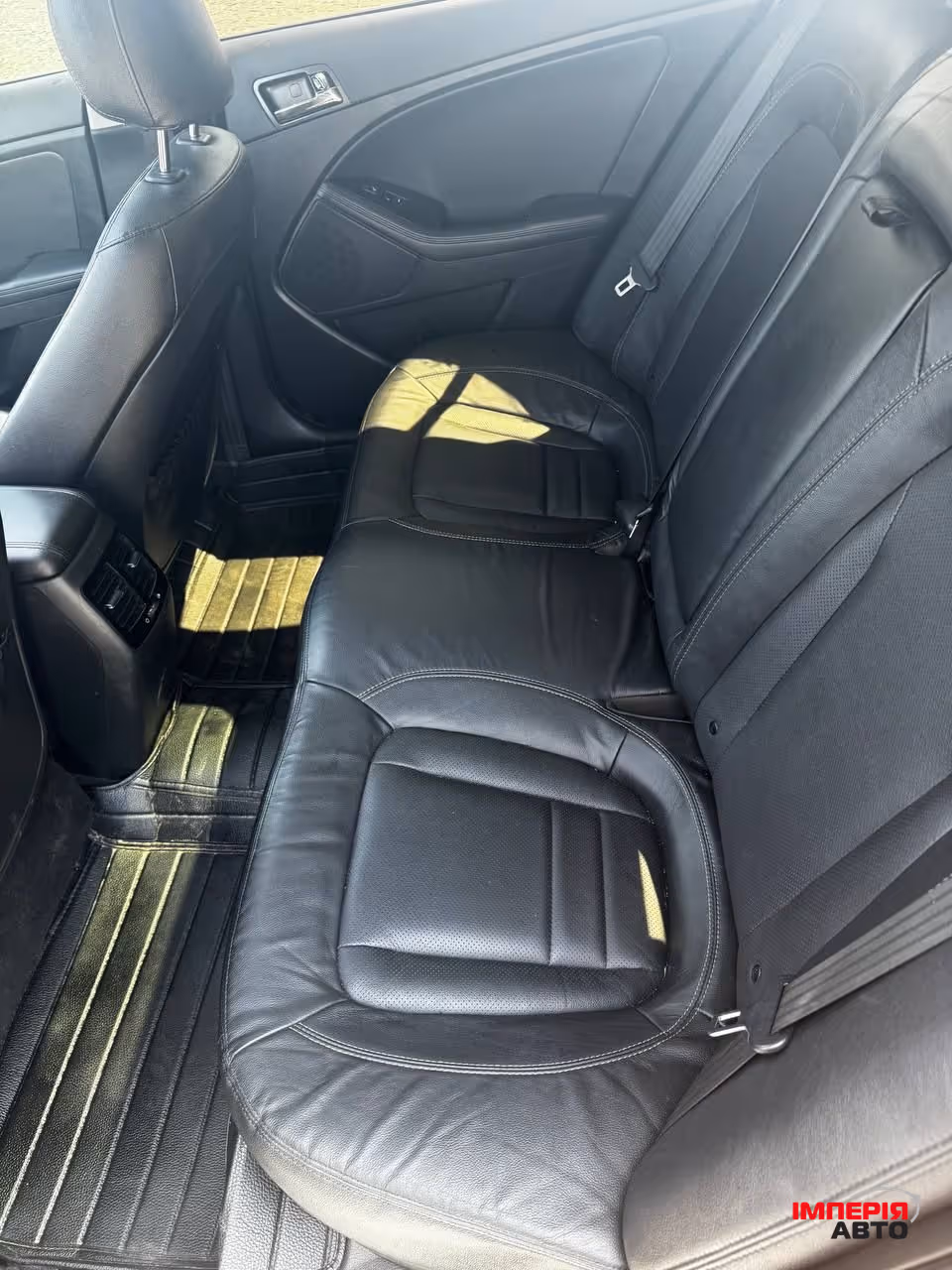 Kia K5 - фото 12