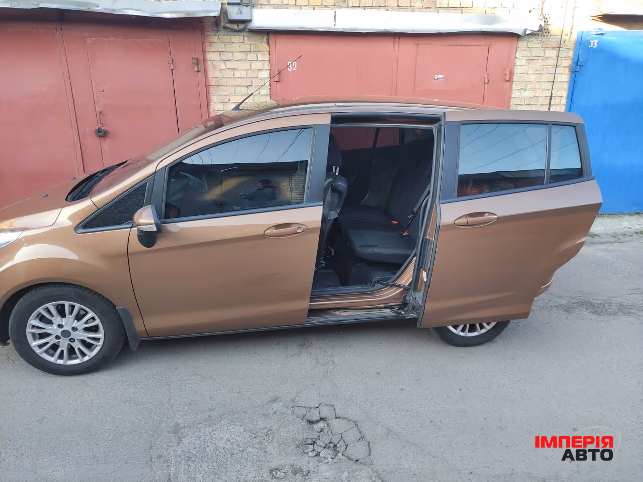 Ford B-MAX - фото 6