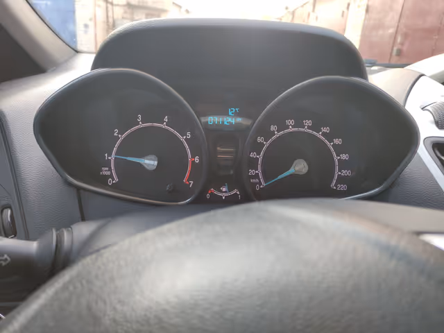 Ford B-MAX - фото 3