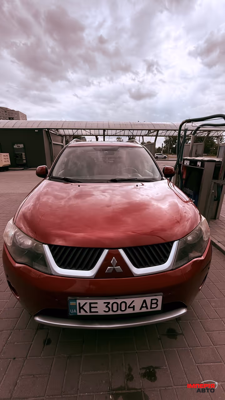 Mitsubishi Outlander - фото 4