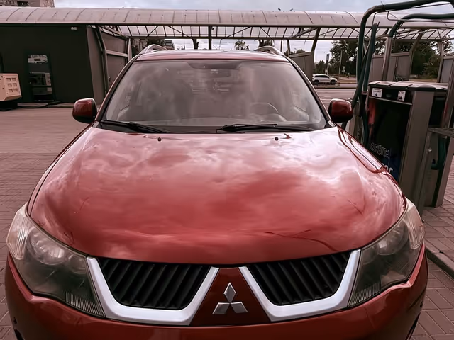 Mitsubishi Outlander - фото 4