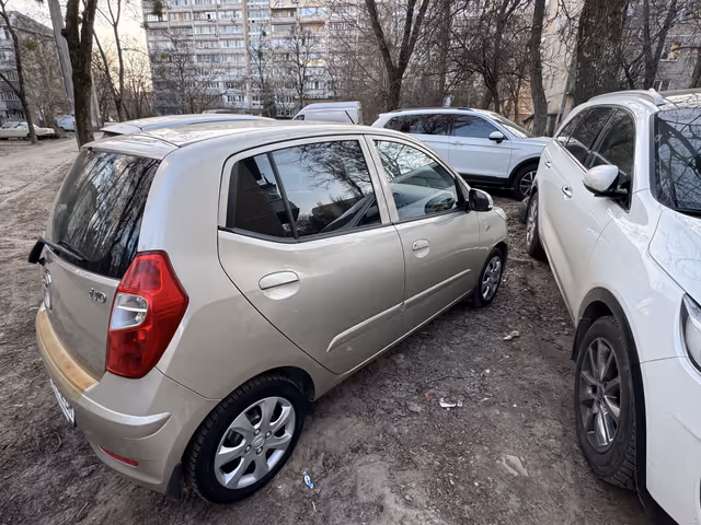 Hyundai i10 - фото 3