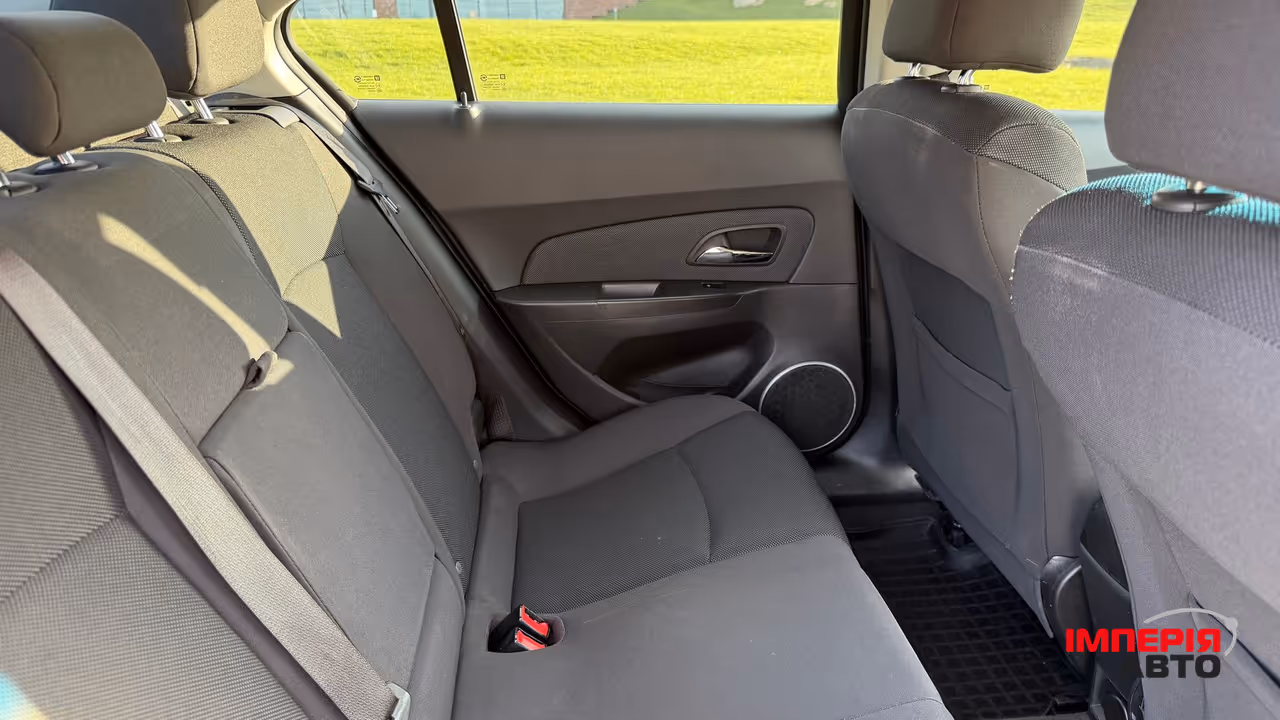 Chevrolet Cruze - фото 18
