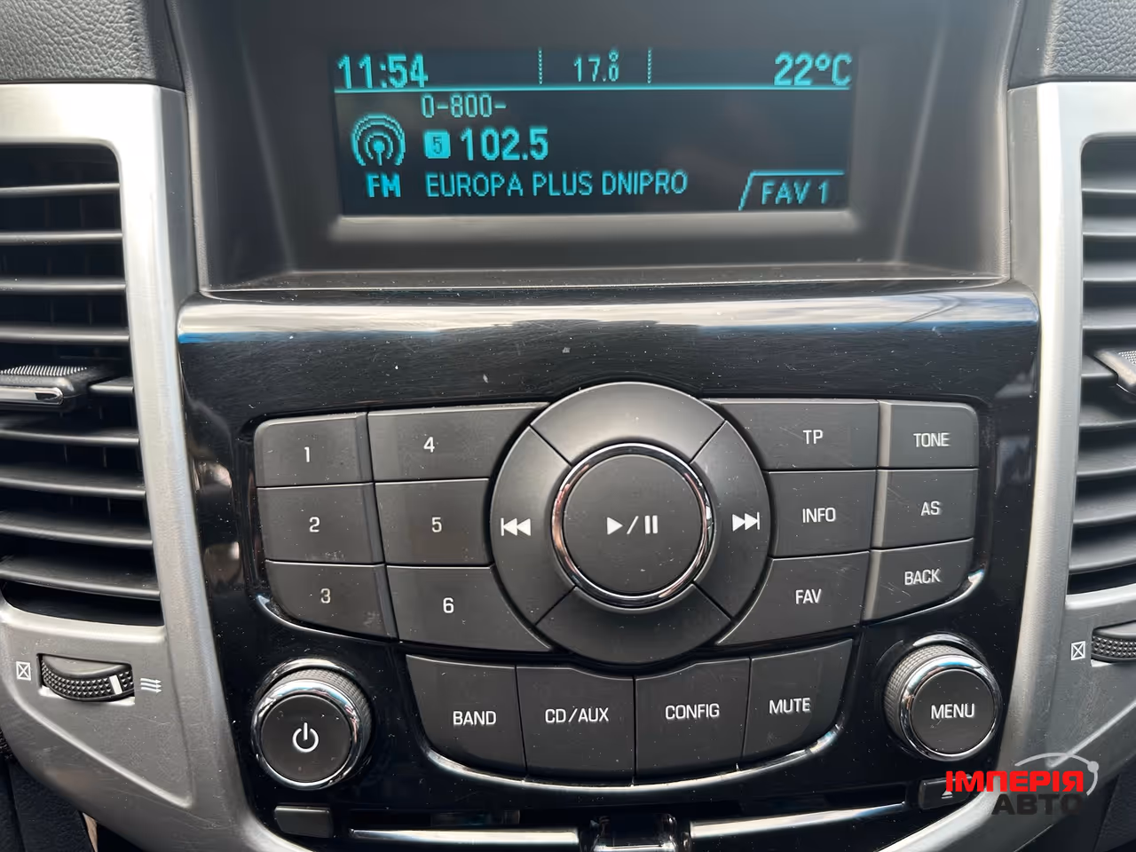 Chevrolet Cruze - фото 11