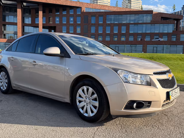 Chevrolet Cruze - фото 4