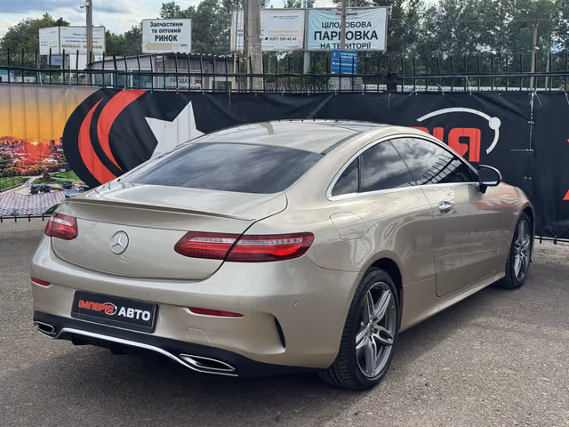 Mercedes-Benz E-Класс - фото 5