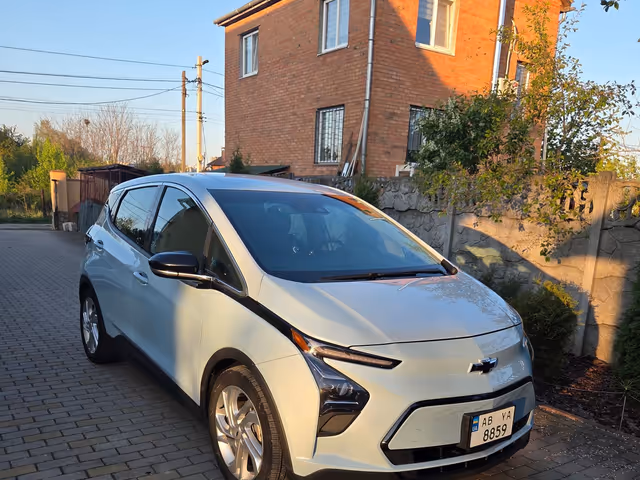 Chevrolet Bolt - фото 5