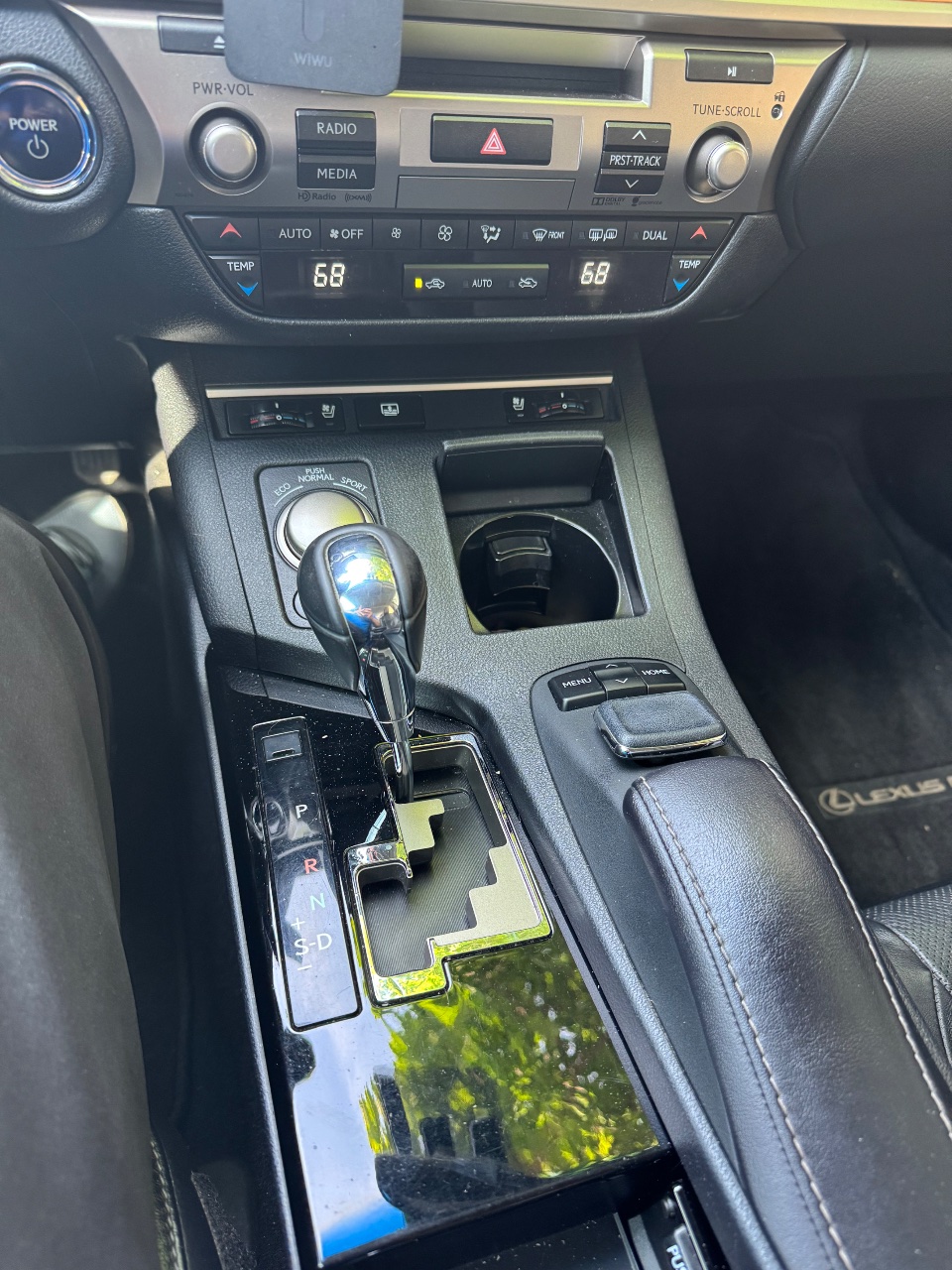 Lexus ES - фото 6