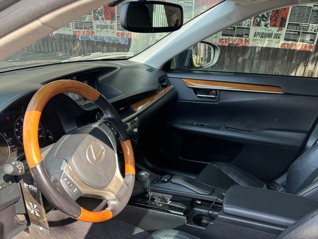 Lexus ES - зображення 2