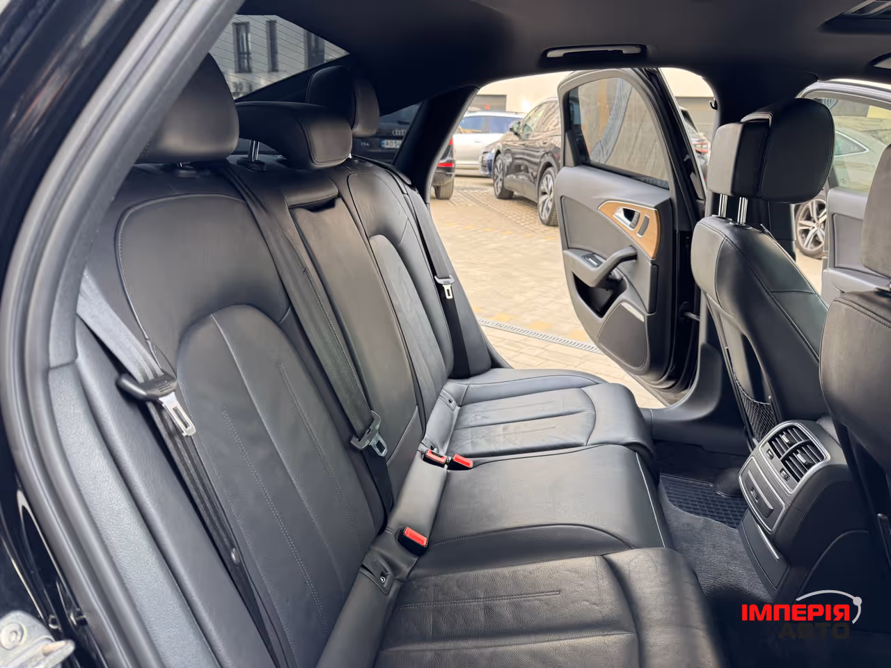Audi A6 - фото 38