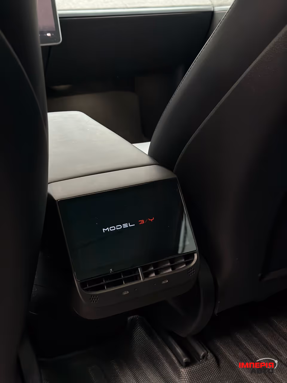 Tesla Model 3 - фото 5