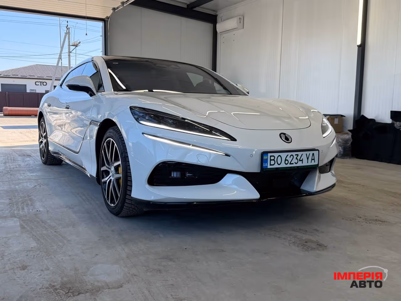 Denza Z9 - фото 3