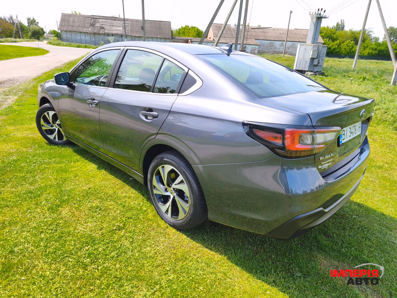 Subaru Legacy - фото 4