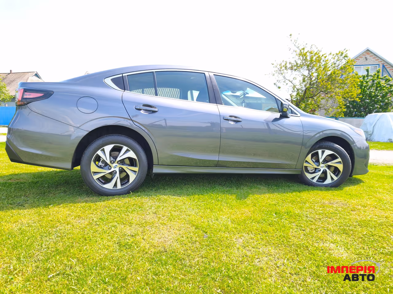 Subaru Legacy - фото 12