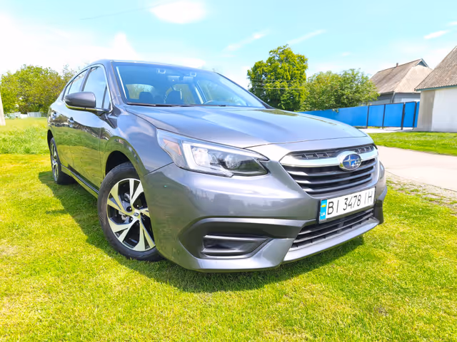 Subaru Legacy - фото 3