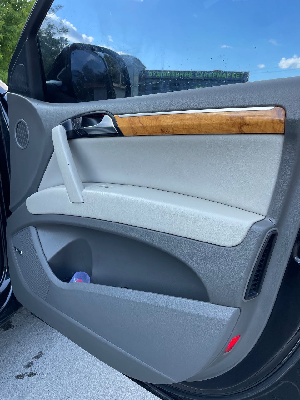 Audi Q7 - фото 7