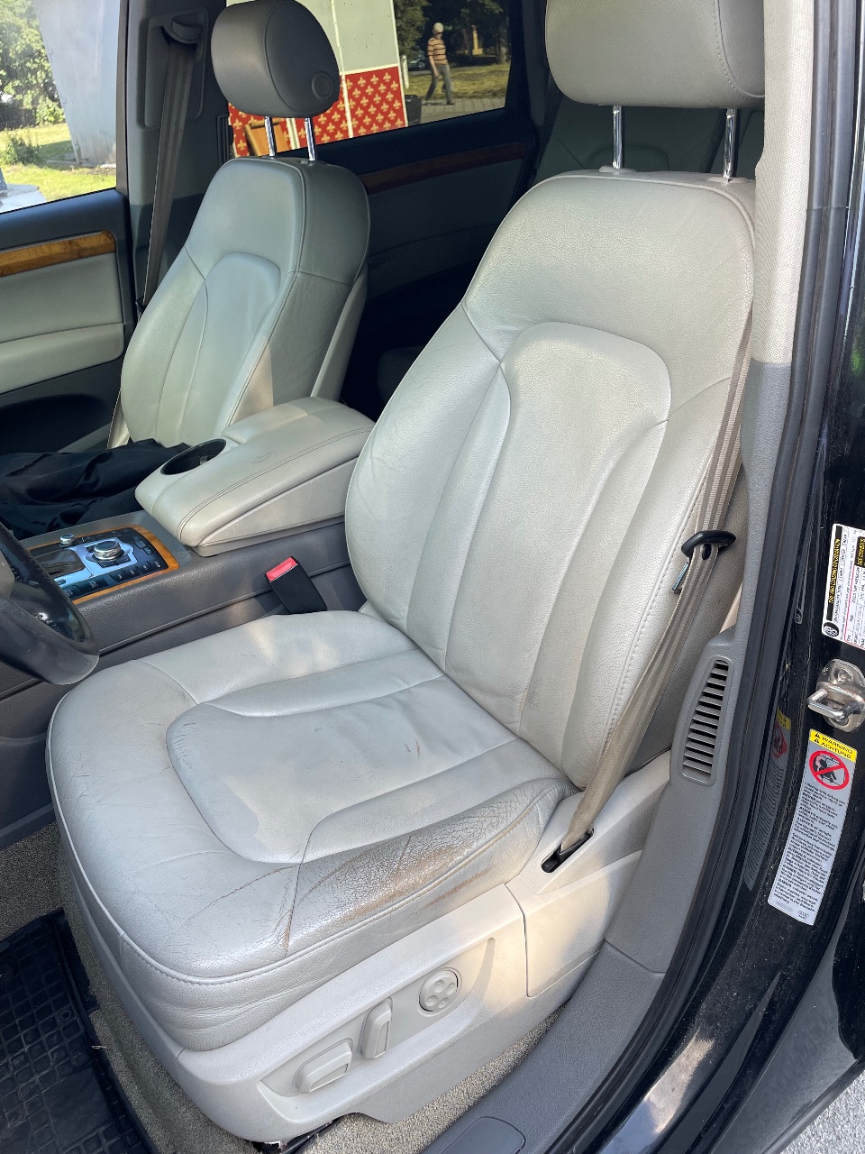 Audi Q7 - фото 14