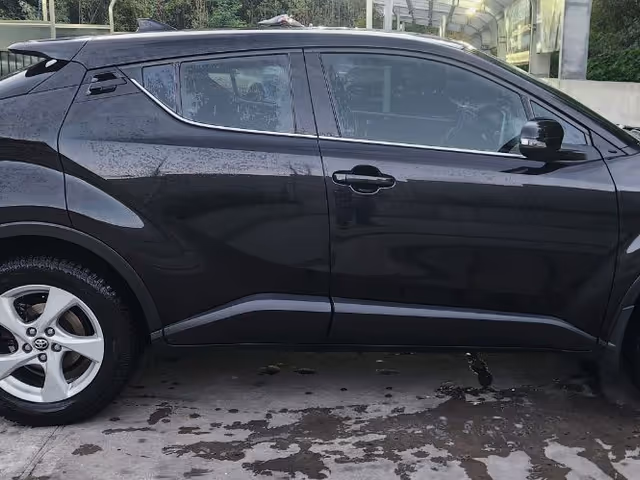 Toyota C-HR - фото 5
