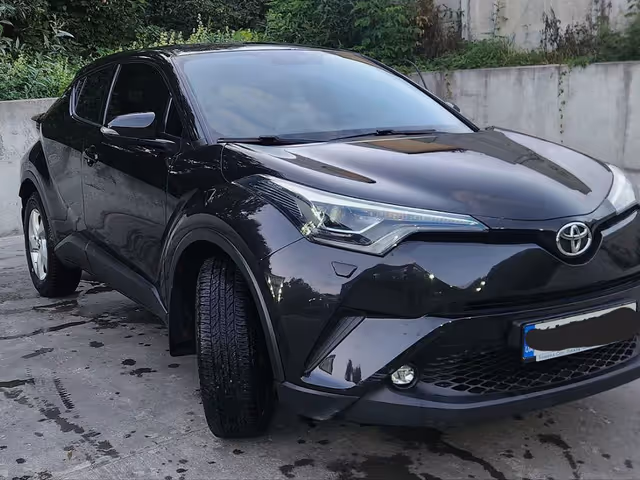 Toyota C-HR - фото 3