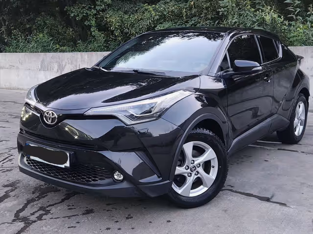 Toyota C-HR - фото 1