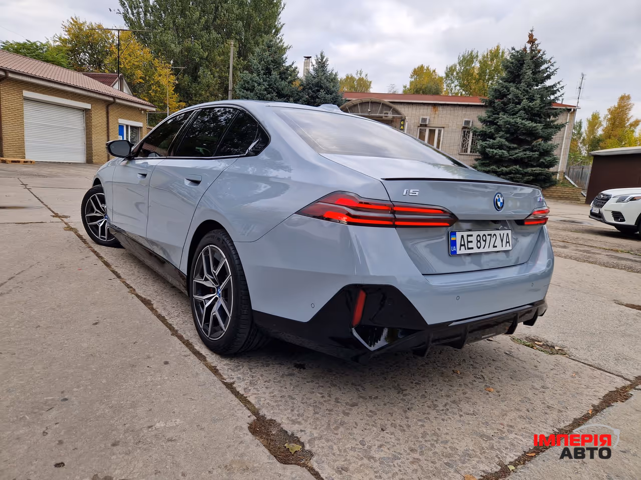 BMW i5 - фото 6