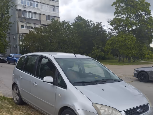 Ford Focus - фото 5