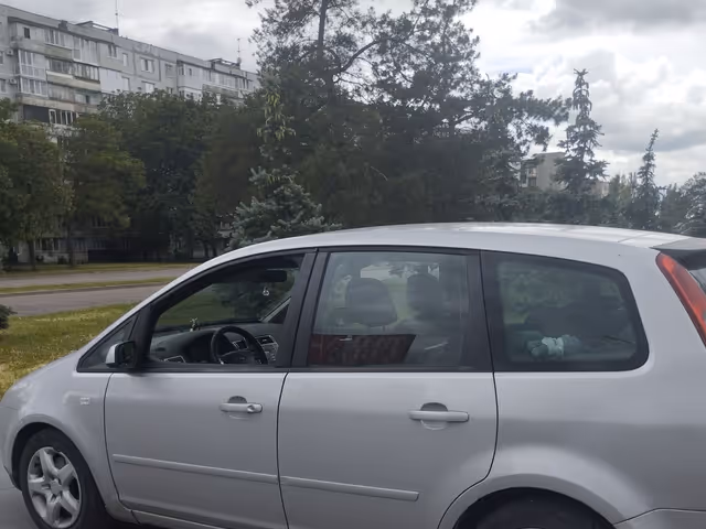 Ford Focus - фото 4