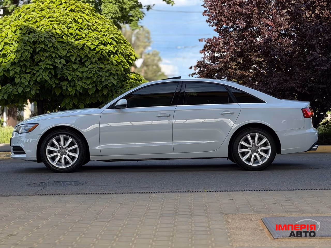 Audi A6 - фото 2
