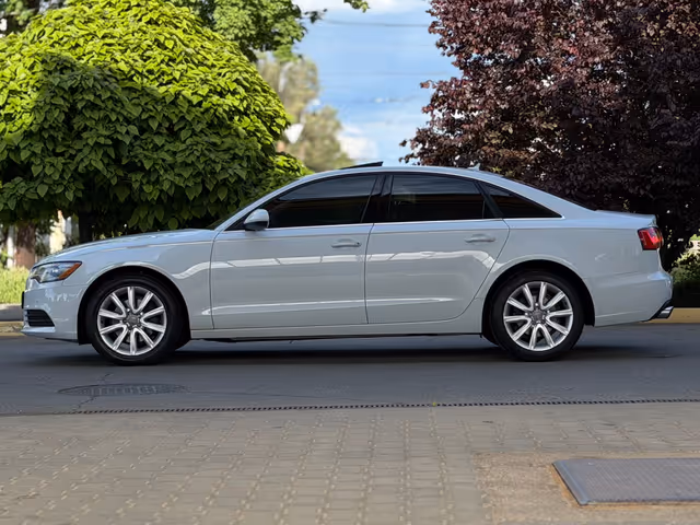 Audi A6 - фото 2