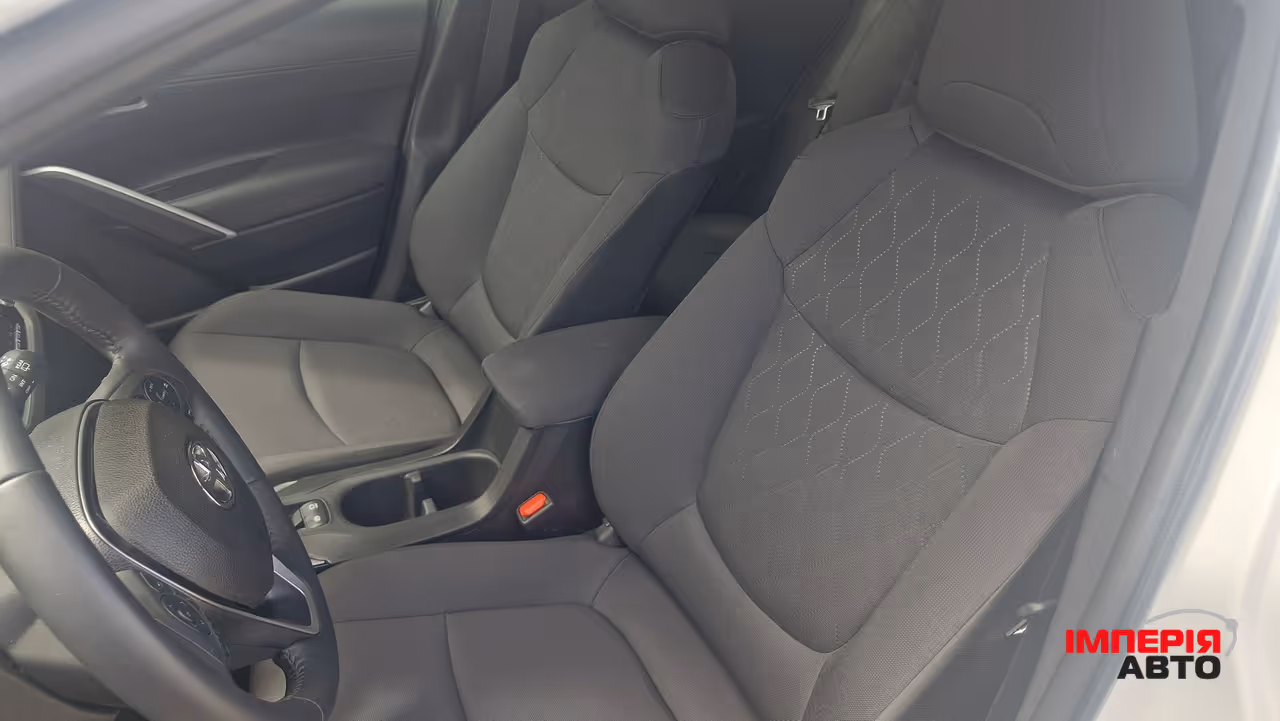 Toyota Corolla Cross - фото 13
