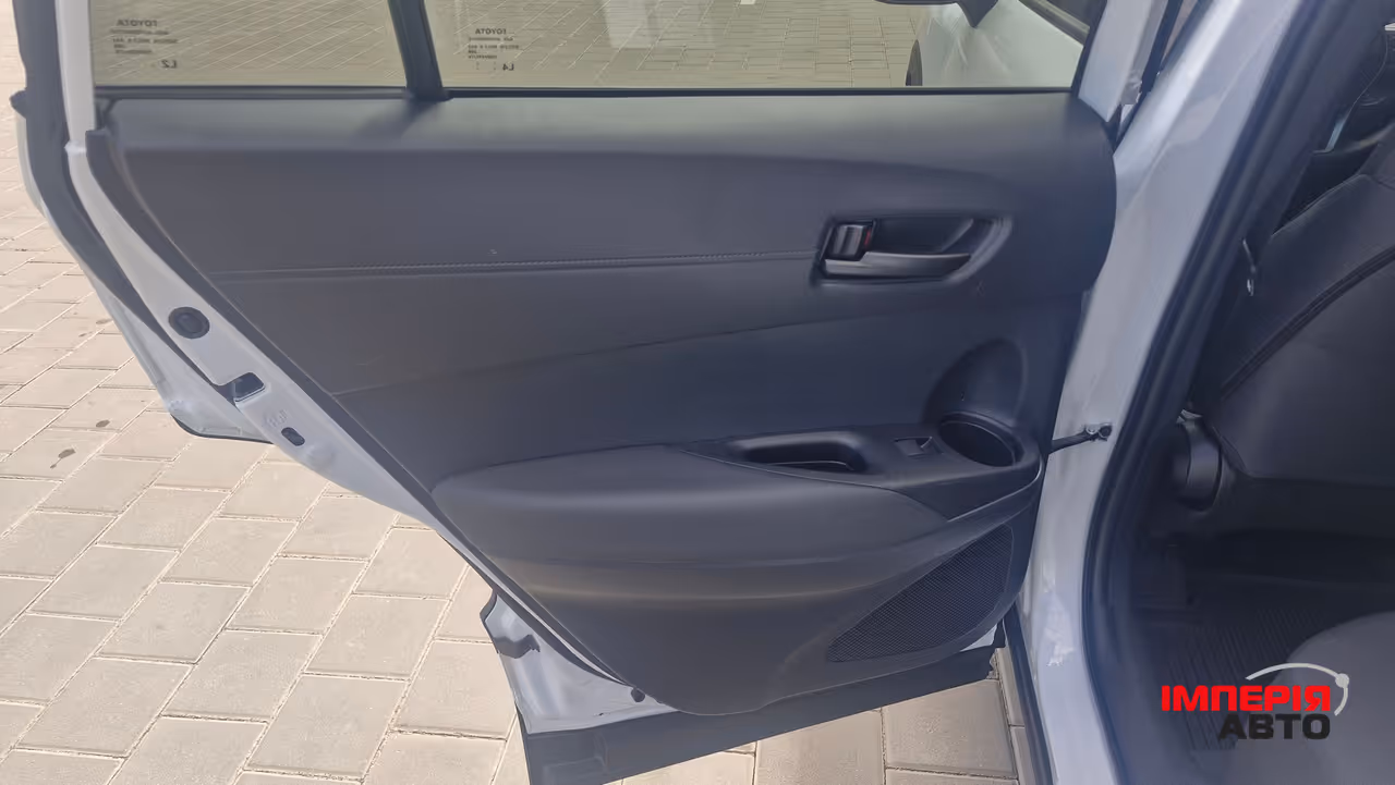 Toyota Corolla Cross - фото 16