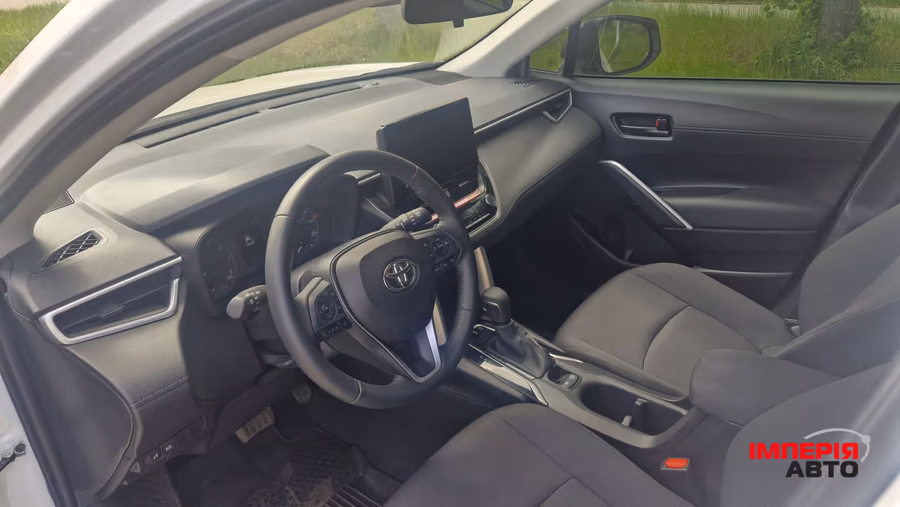 Toyota Corolla Cross - фото 11